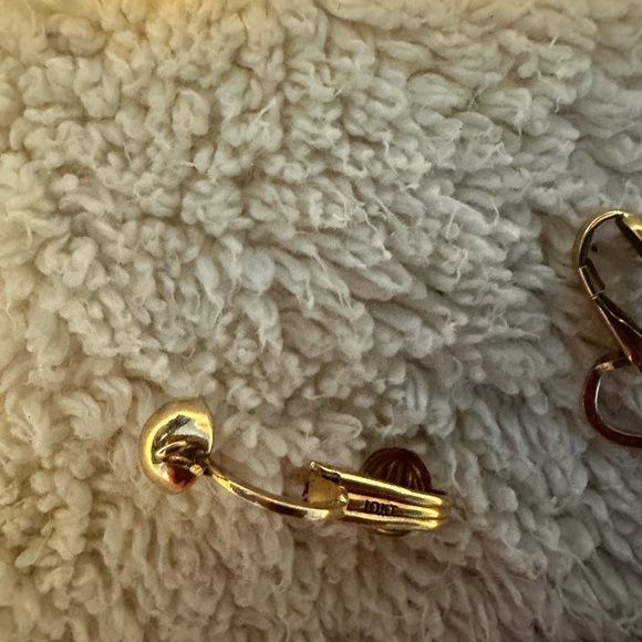 Vintage 10K Solid  Gold Clip-On Earrings jacket - Picture 2 of 4
